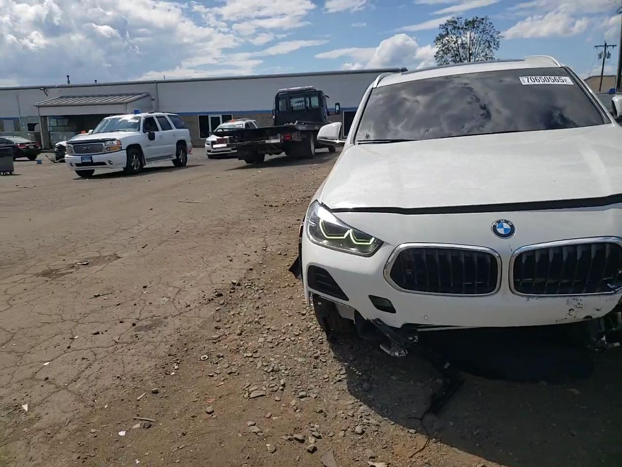 Фото: WBXYJ1C01M5T03270