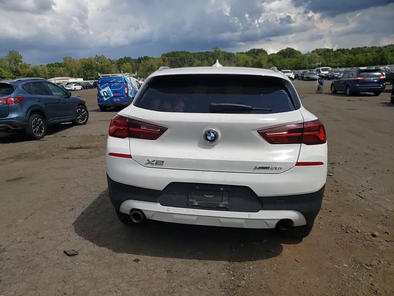 Фото: WBXYJ1C01M5T03270