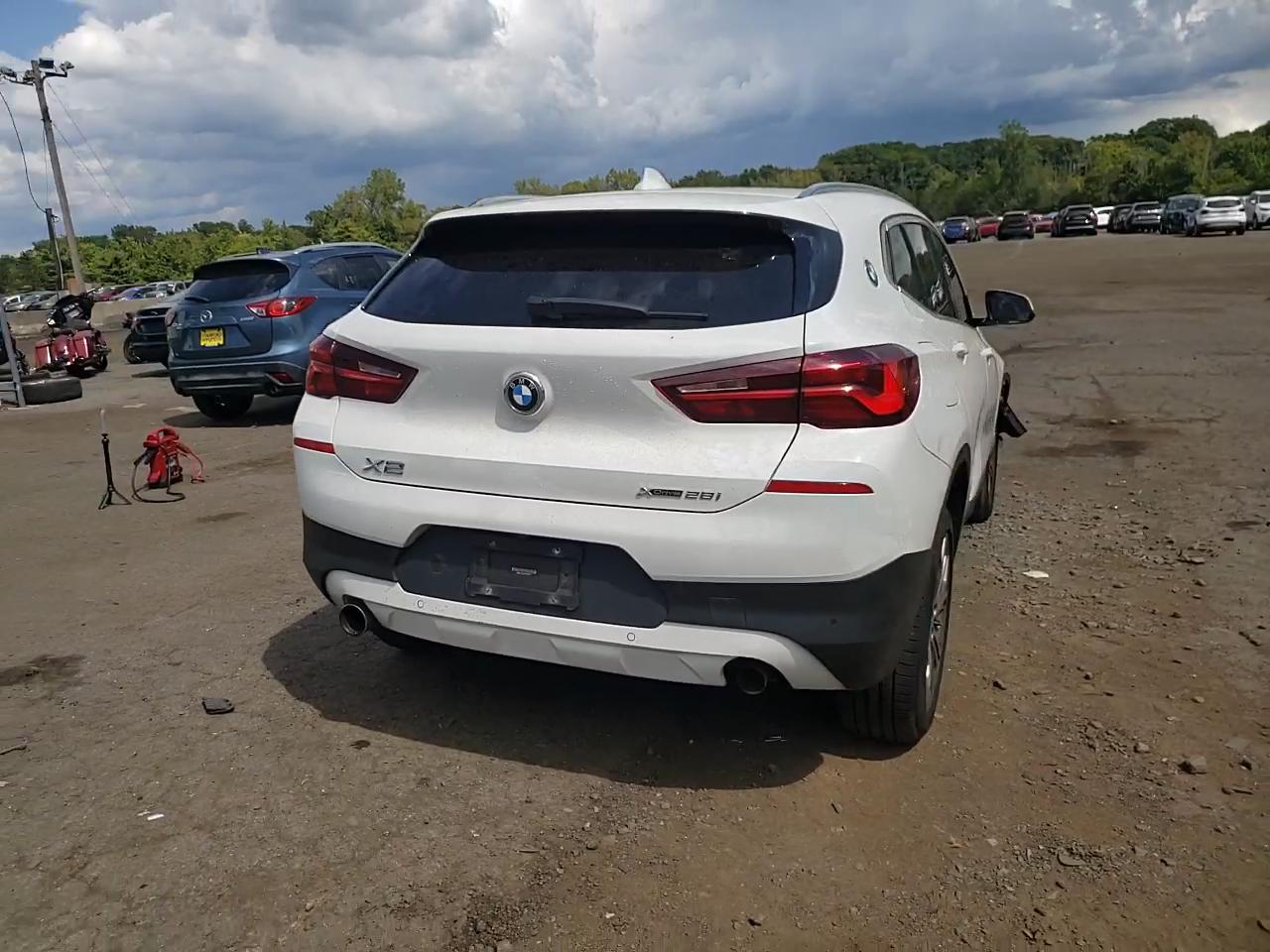 Фото: WBXYJ1C01M5T03270