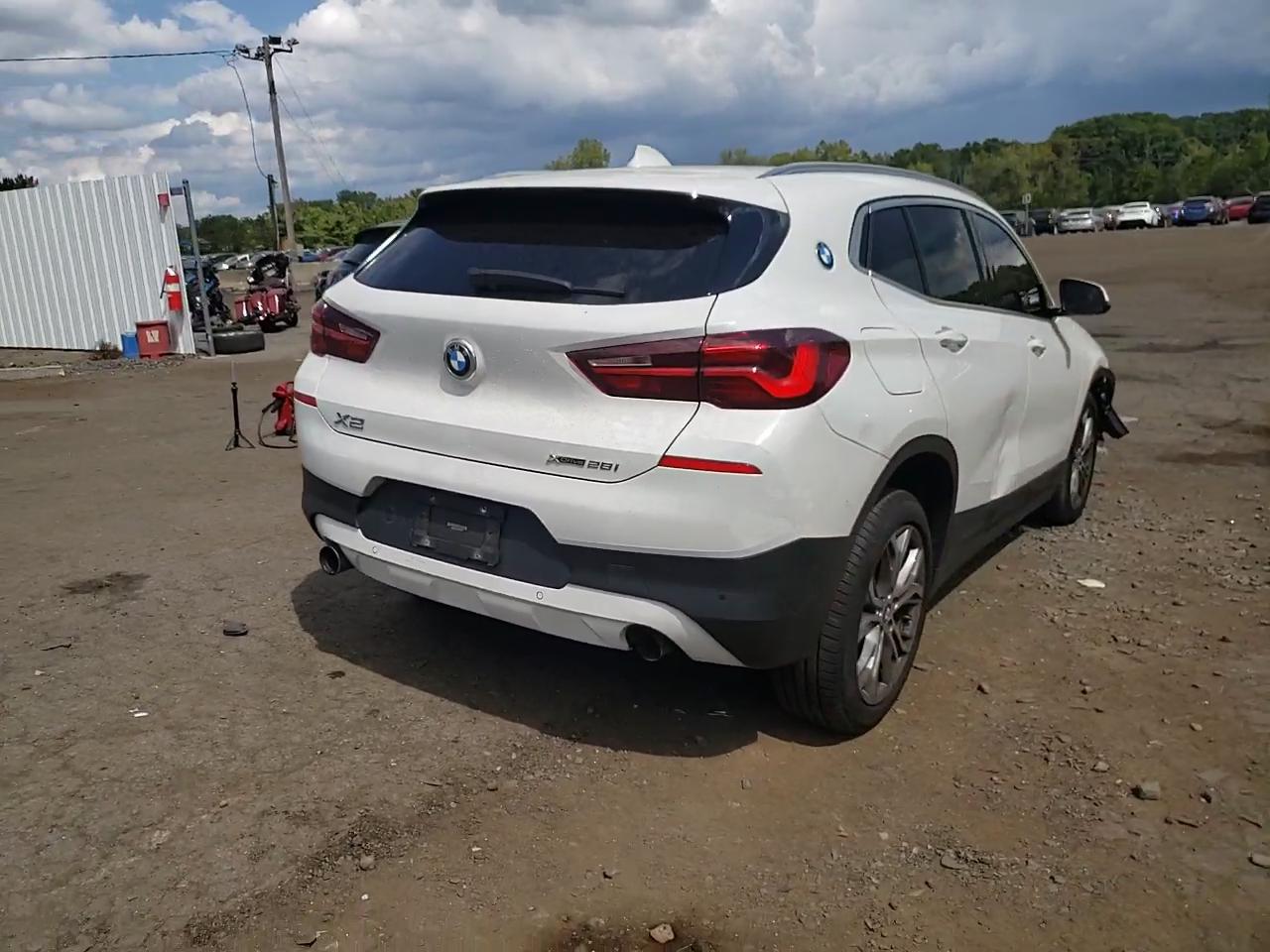 Фото: WBXYJ1C01M5T03270