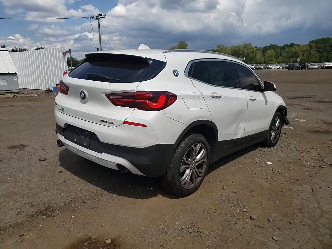 Фото: WBXYJ1C01M5T03270