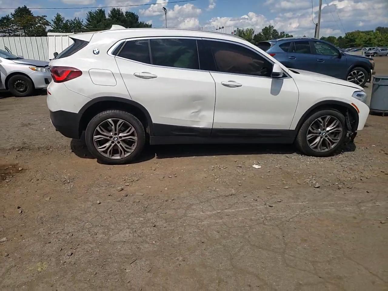 Фото: WBXYJ1C01M5T03270