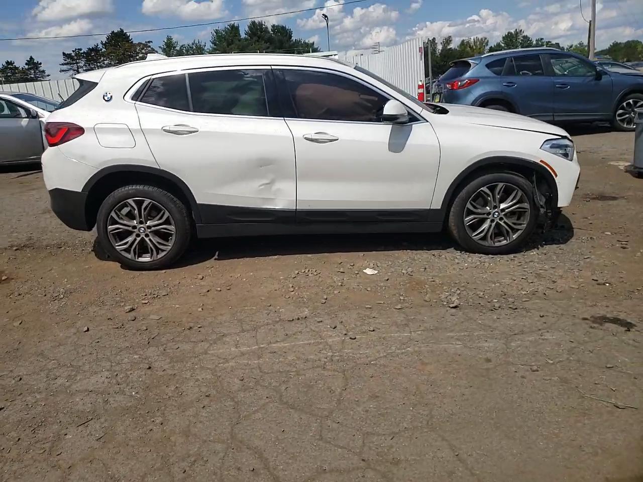 Фото: WBXYJ1C01M5T03270