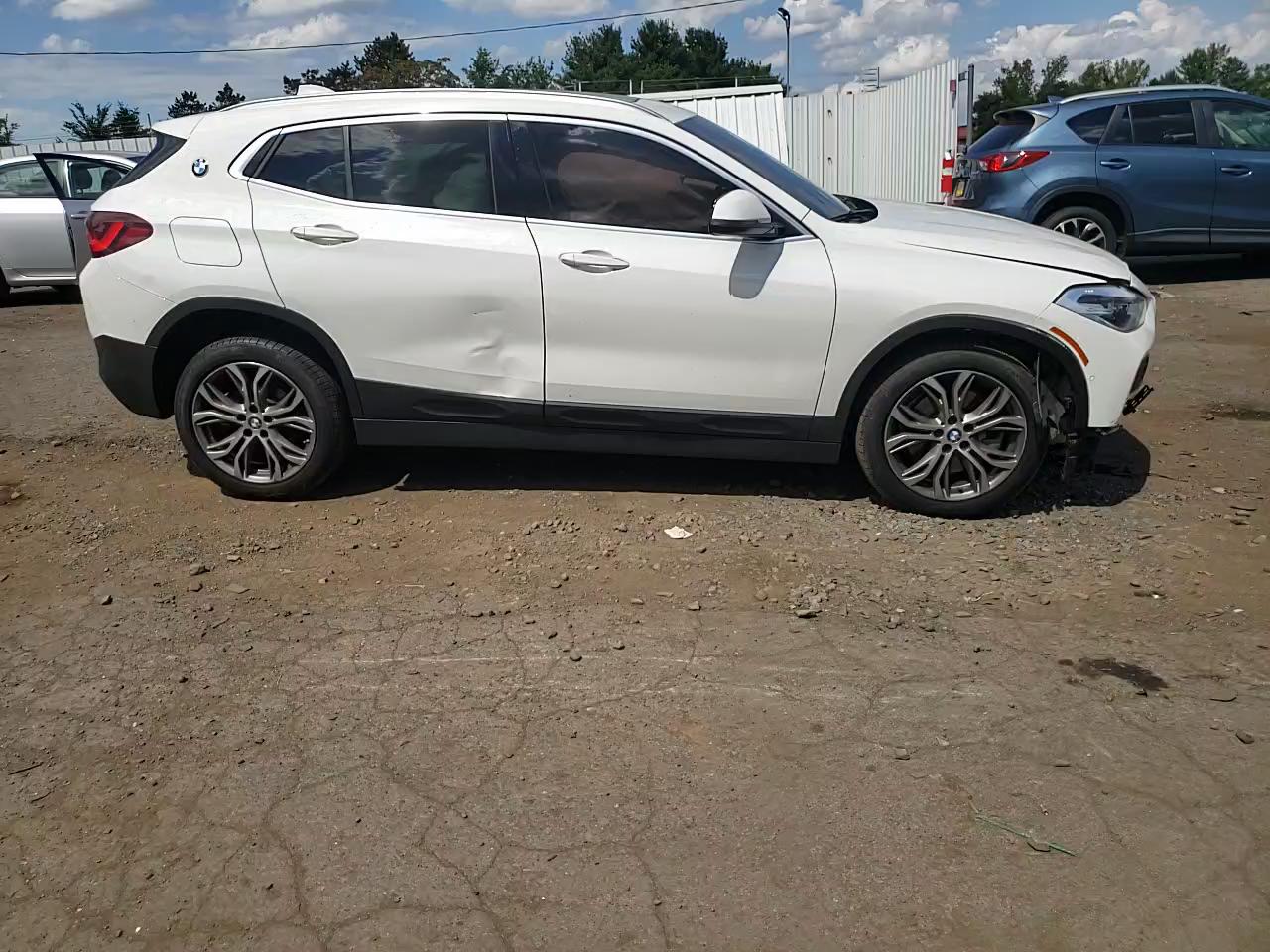 Фото: WBXYJ1C01M5T03270