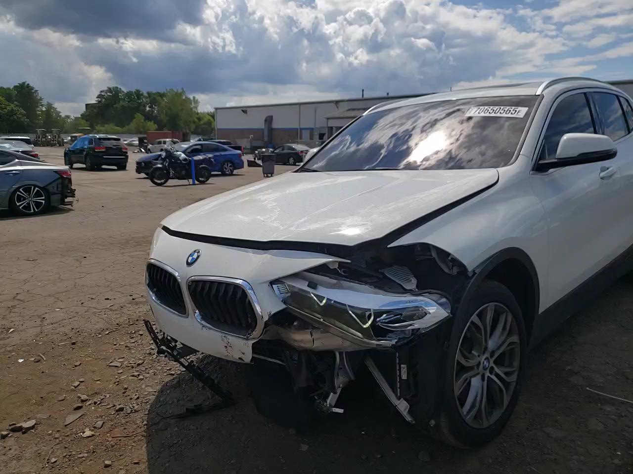 Фото: WBXYJ1C01M5T03270