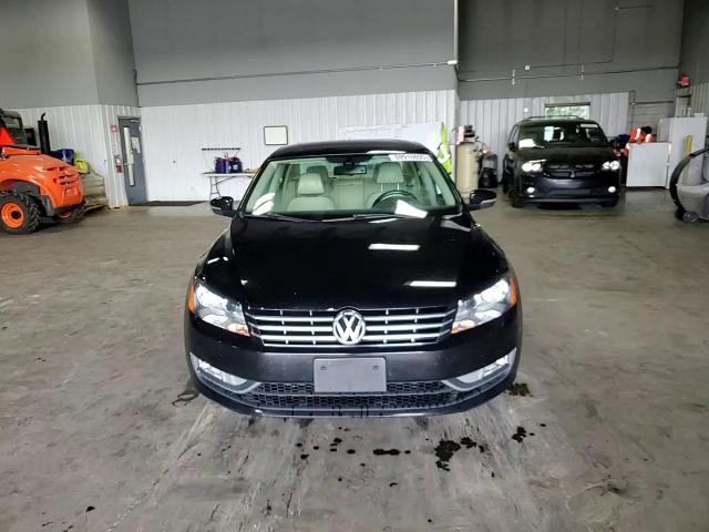 2015 Volkswagen Passat Sel VIN: 1VWCS7A37FC122979 Lot: 69910695