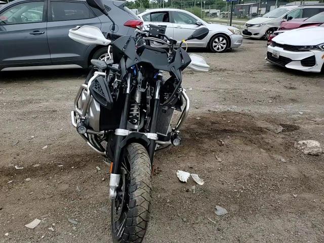 2024 BMW R 1250 Gs Adventure VIN: WB10M1304R6J64283 Lot: 68949925