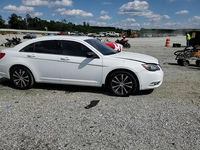 2014 Chrysler 200 Touring VIN: 1C3CCBBB0EN152793 Lot: 70583925