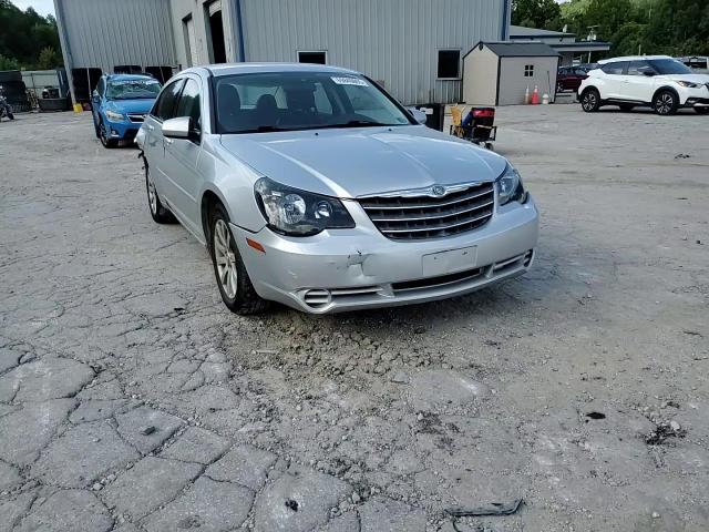 2010 Chrysler Sebring Limited VIN: 1C3CC5FBXAN118219 Lot: 69849665