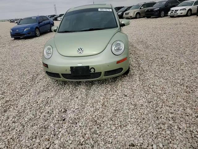 2008 Volkswagen New Beetle S VIN: 3VWRW31C98M526875 Lot: 68515275