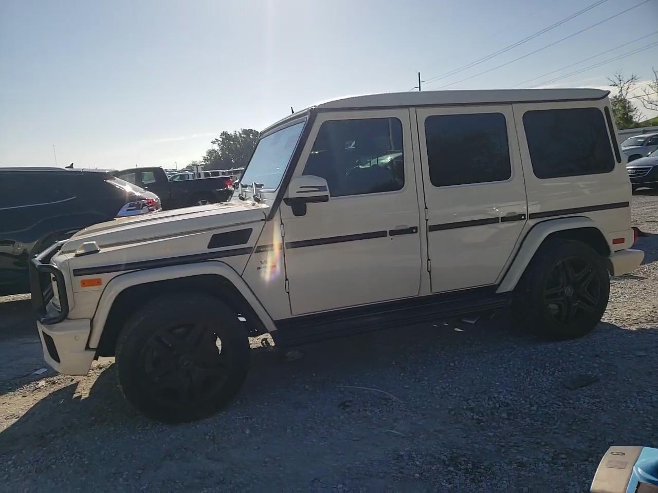 Фото: WDCYC7DF1GX254670