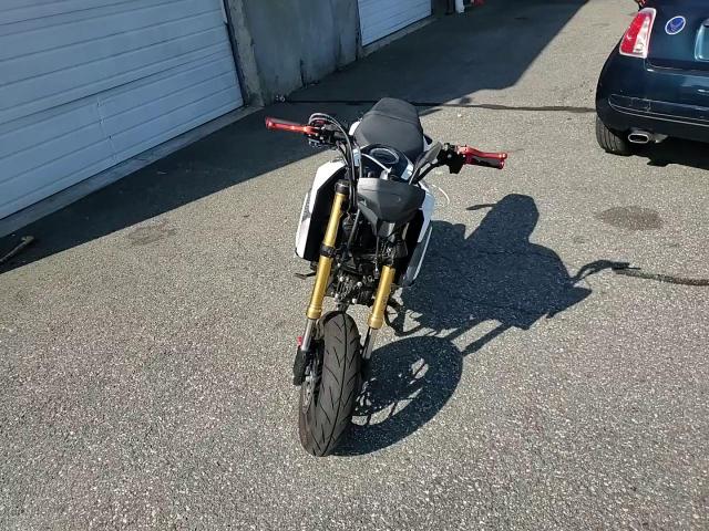 2017 Honda Grom 125 VIN: MLHJC6115H5207260 Lot: 70011425