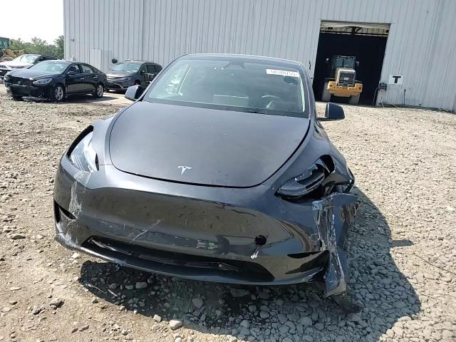 2024 Tesla Model Y VIN: 7SAYGDEE2RF154592 Lot: 68148755