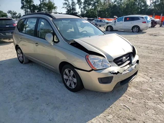 2008 Kia Rondo Base VIN: KNAFG525187145818 Lot: 70251075