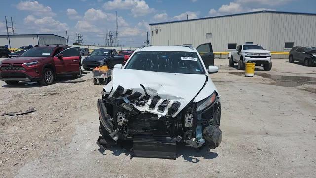 2016 Jeep Cherokee Latitude VIN: 1C4PJLCS3GW167986 Lot: 70229435