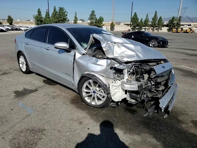 2019 Ford Fusion Se VIN: 3FA6P0LU6KR188939 Lot: 70252715