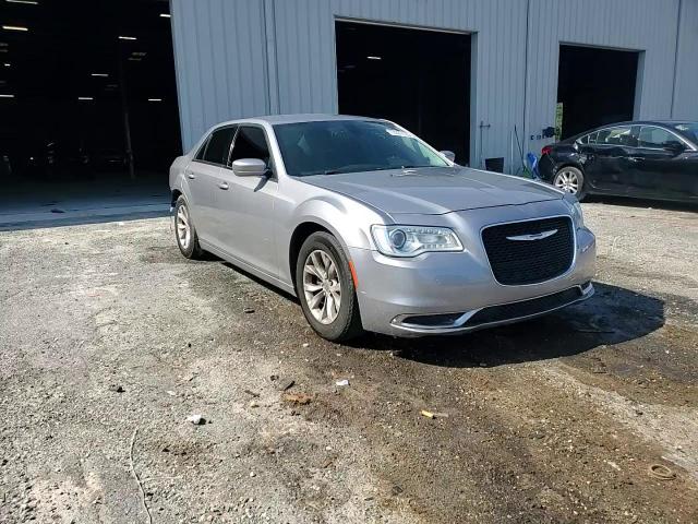 2015 Chrysler 300 Limited VIN: 2C3CCAAG8FH920859 Lot: 70327115