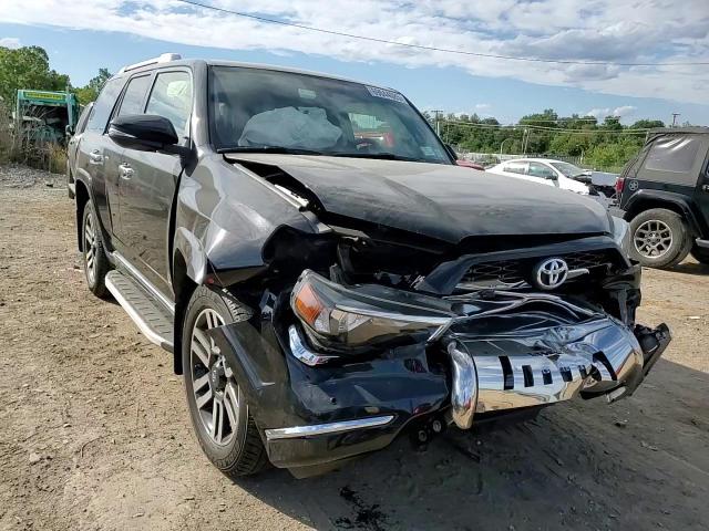 2018 Toyota 4Runner Sr5/Sr5 Premium VIN: JTEBU5JR4J5568002 Lot: 69044085