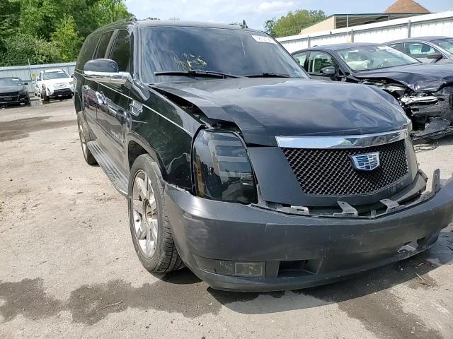 2011 Cadillac Escalade Esv Luxury VIN: 1GYS4HEF7BR156974 Lot: 68727245