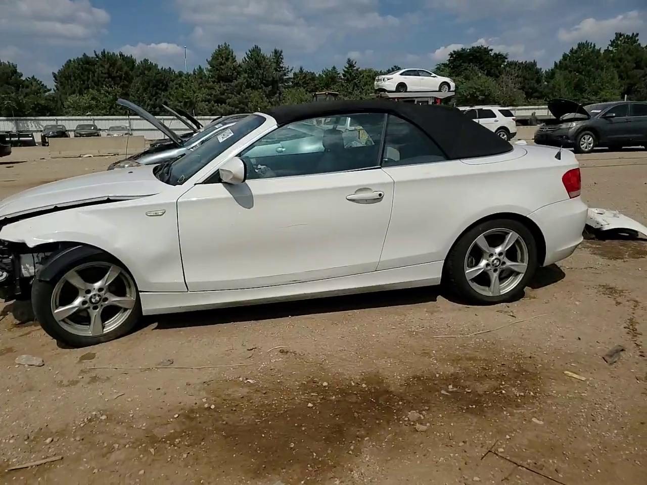 Фото: WBAUL7C52DVU09468