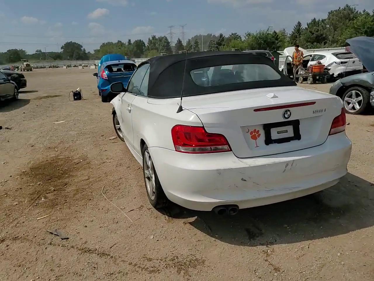 Фото: WBAUL7C52DVU09468