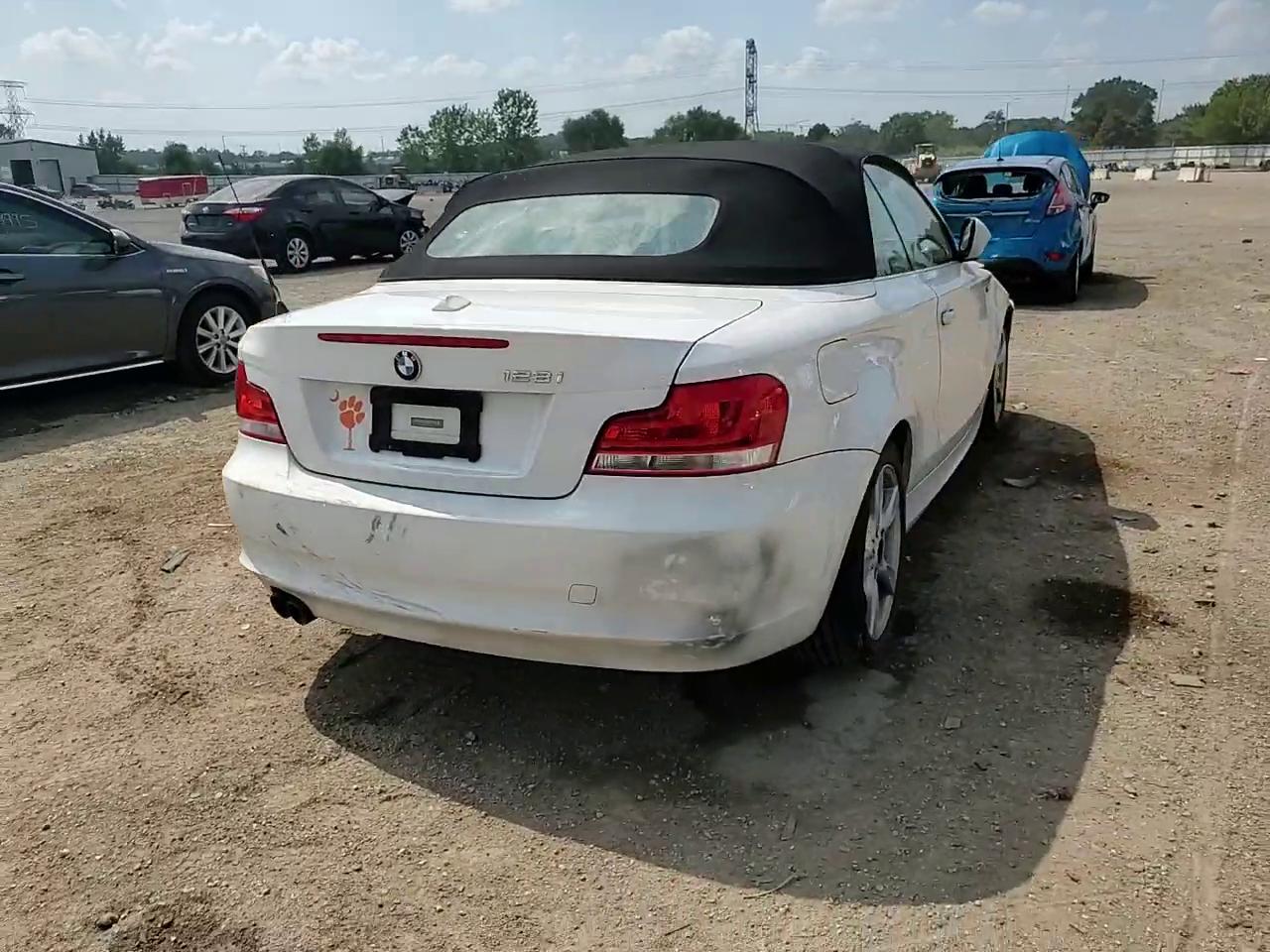 Фото: WBAUL7C52DVU09468