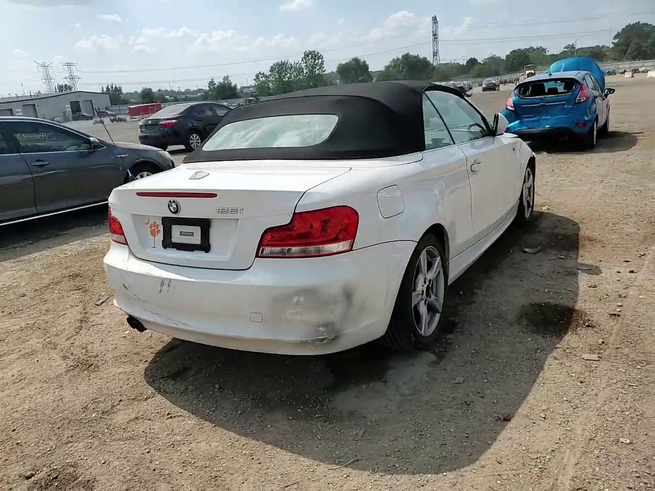 Фото: WBAUL7C52DVU09468