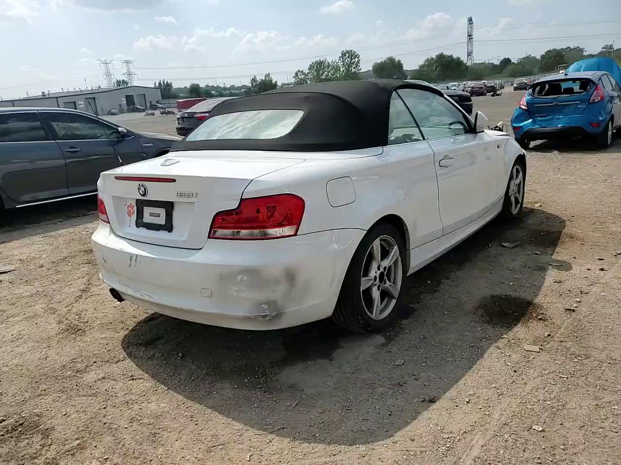 Фото: WBAUL7C52DVU09468