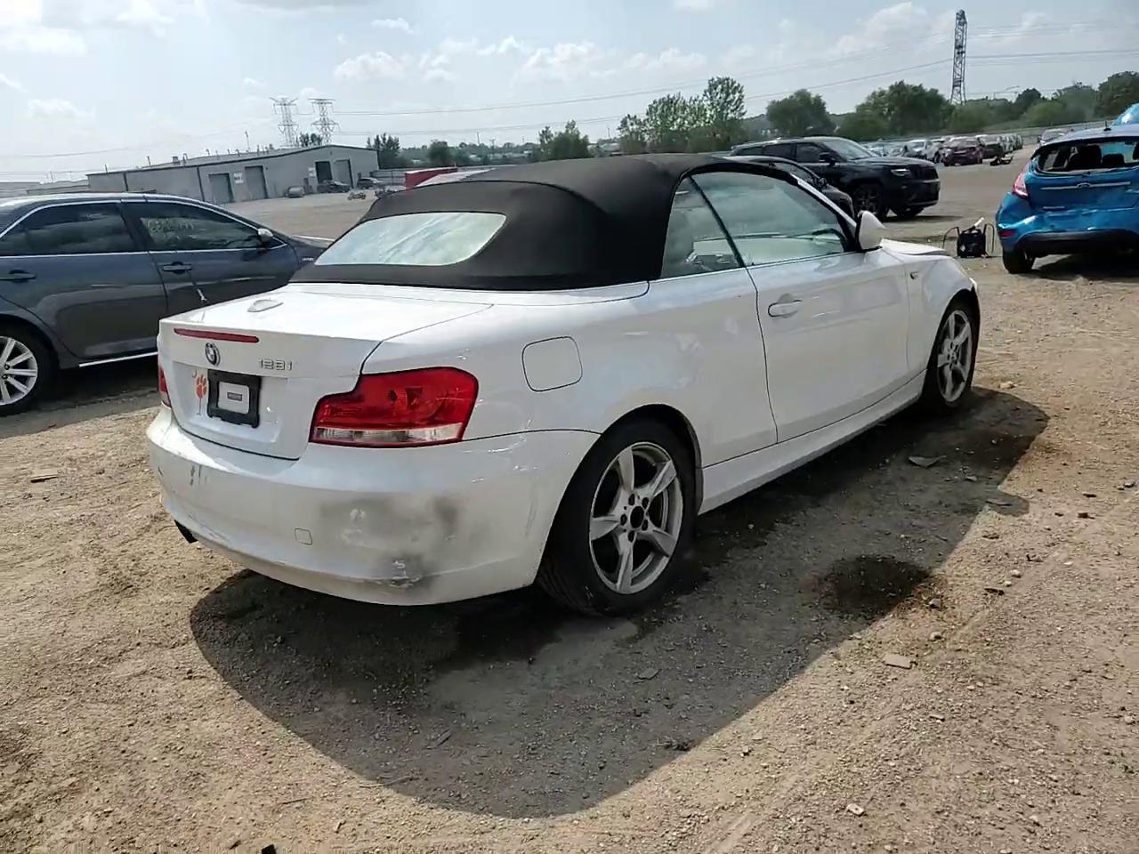 Фото: WBAUL7C52DVU09468