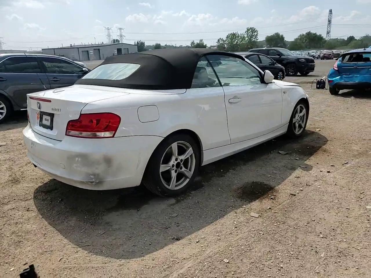 Фото: WBAUL7C52DVU09468