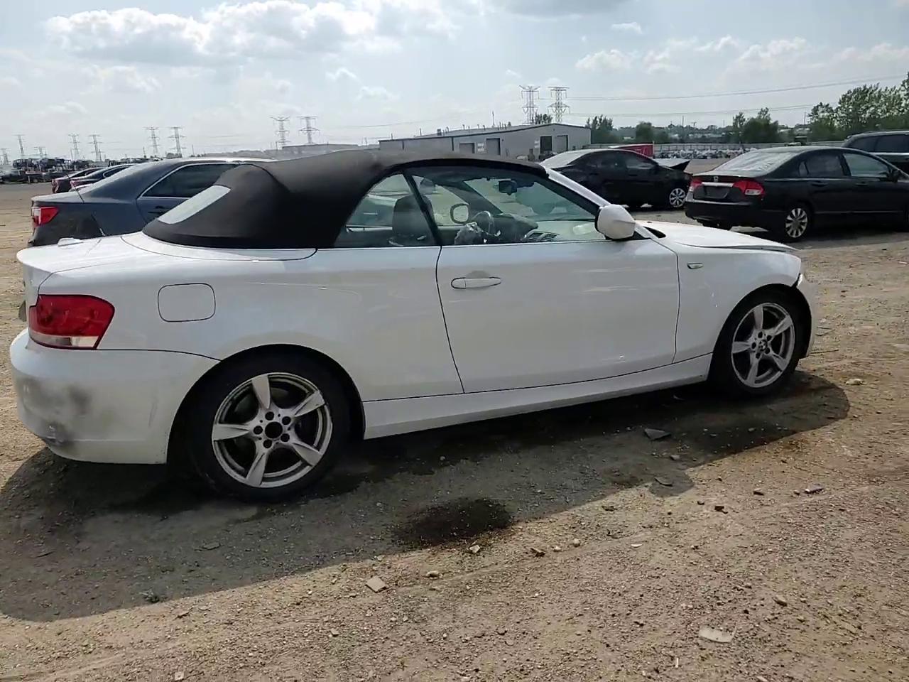 Фото: WBAUL7C52DVU09468