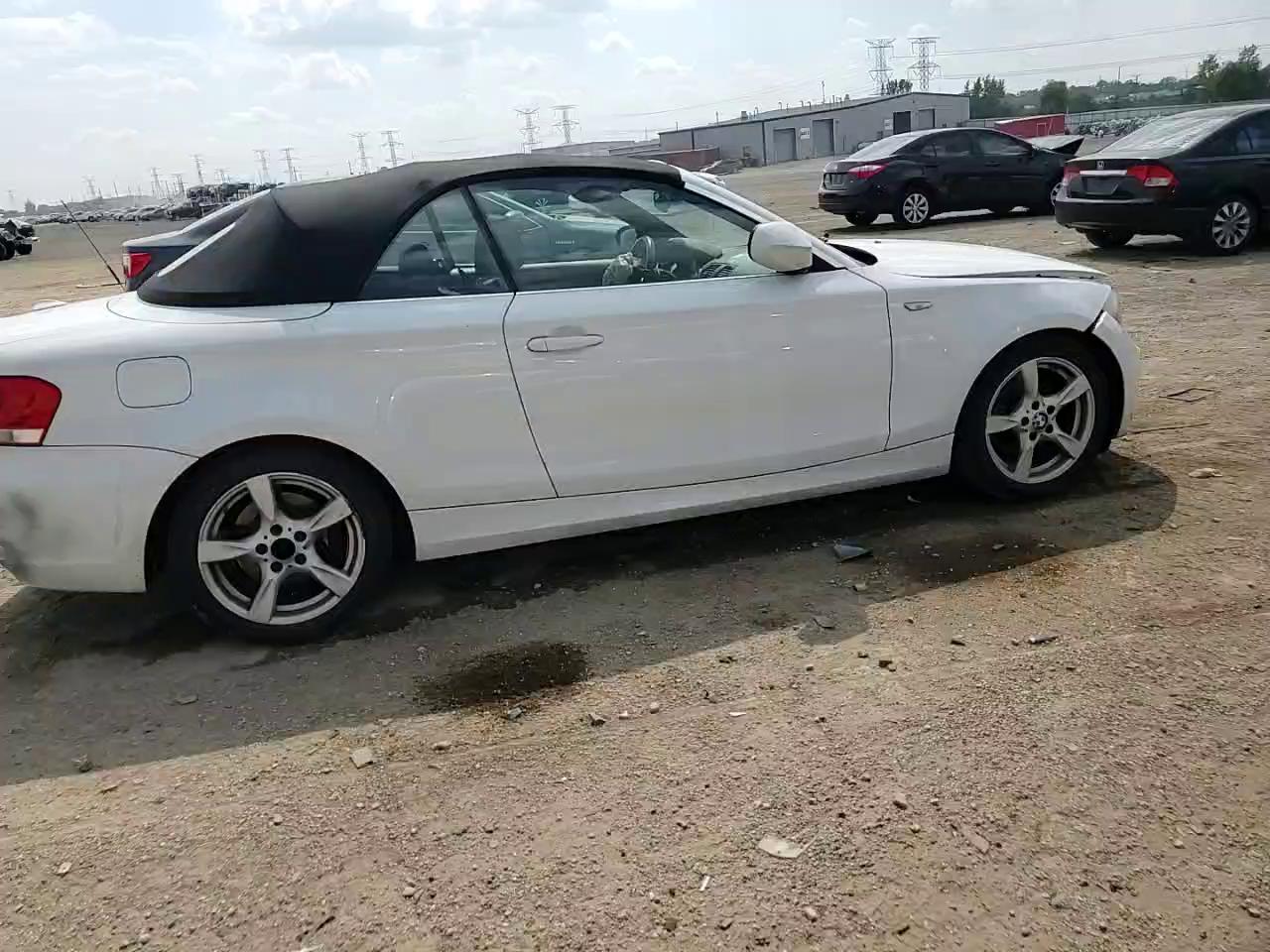 Фото: WBAUL7C52DVU09468