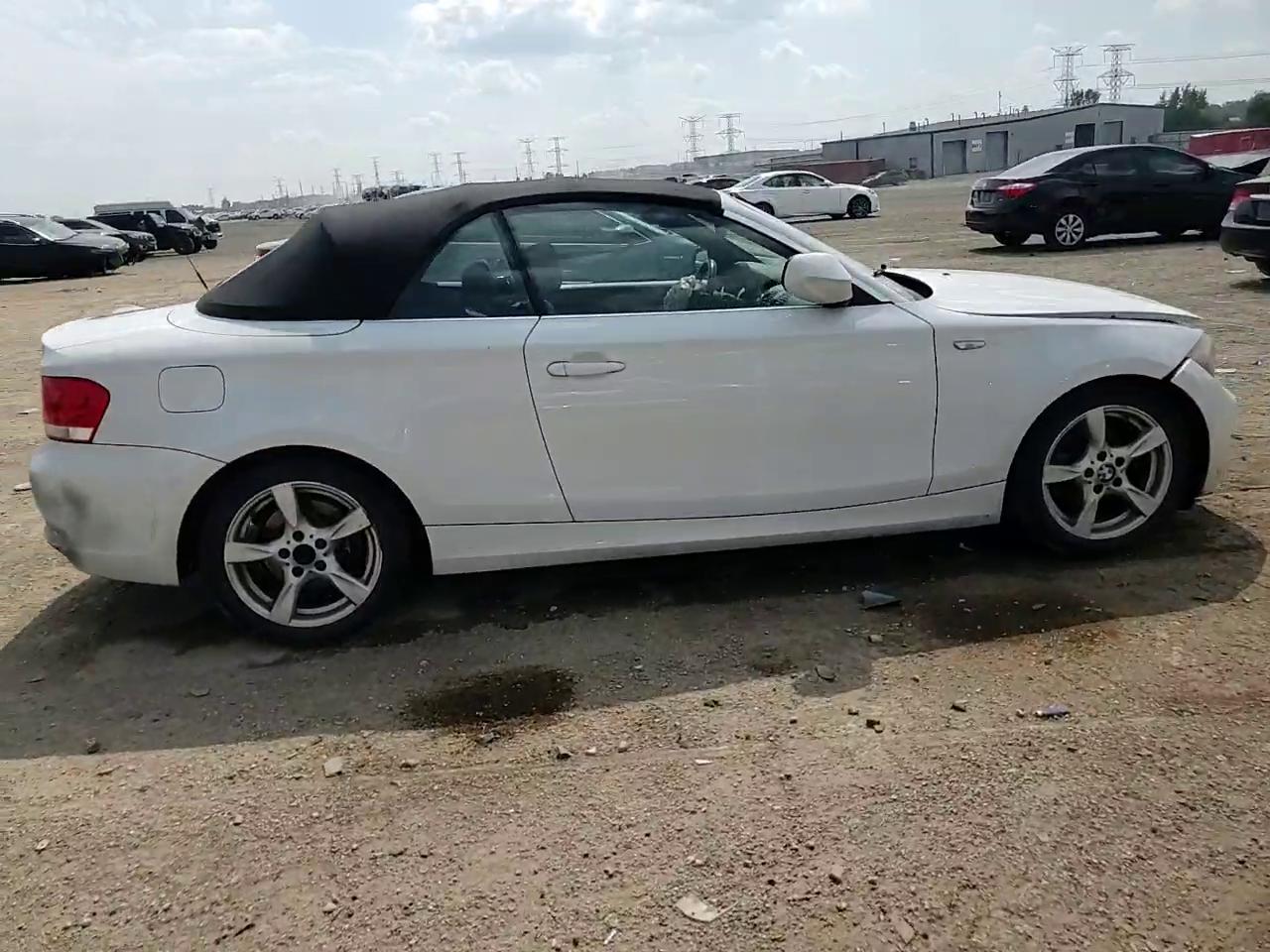 Фото: WBAUL7C52DVU09468