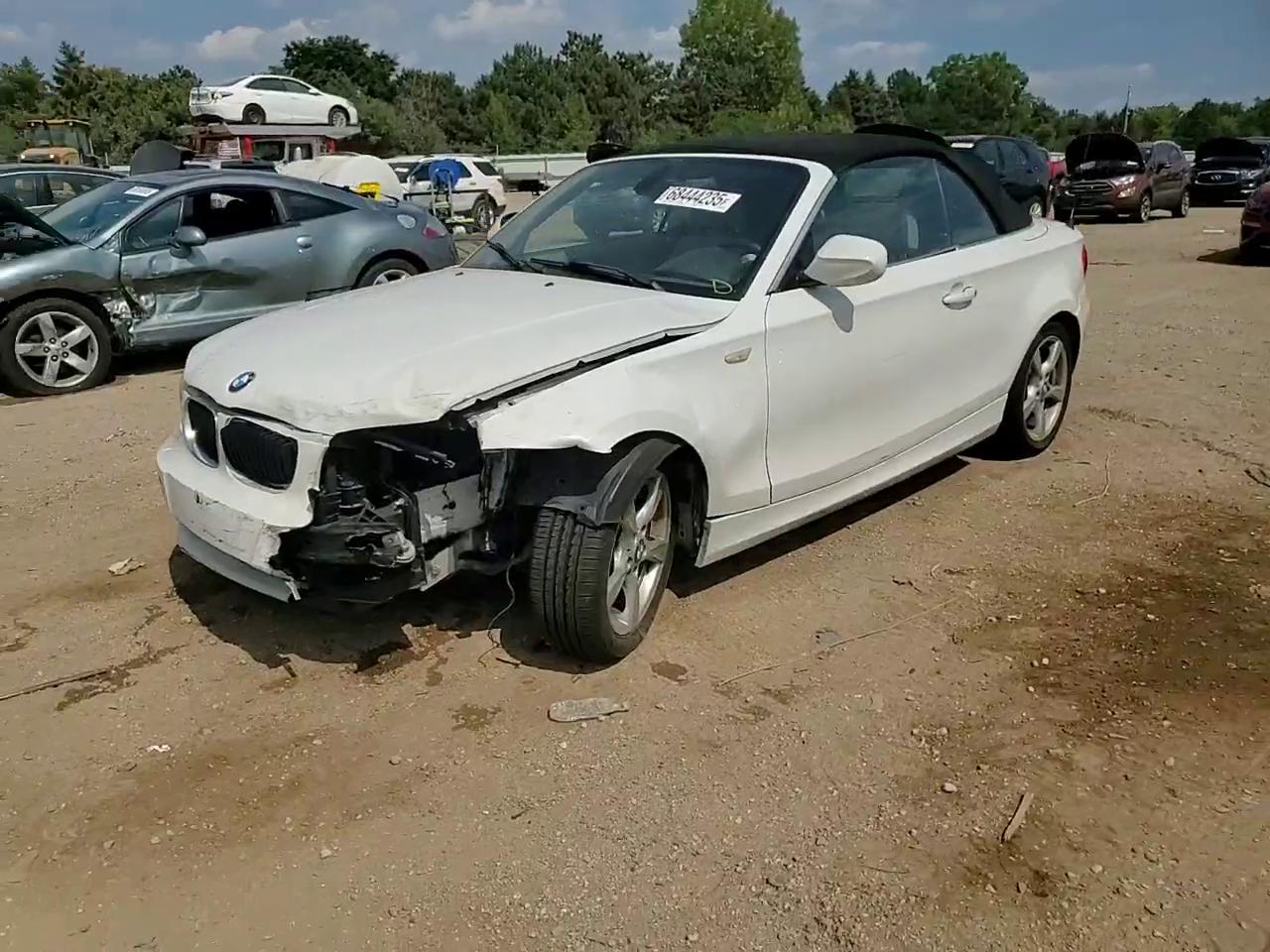 Фото: WBAUL7C52DVU09468