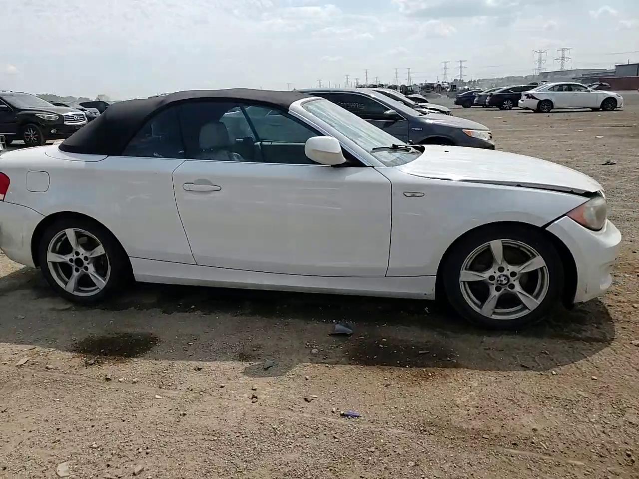 Фото: WBAUL7C52DVU09468