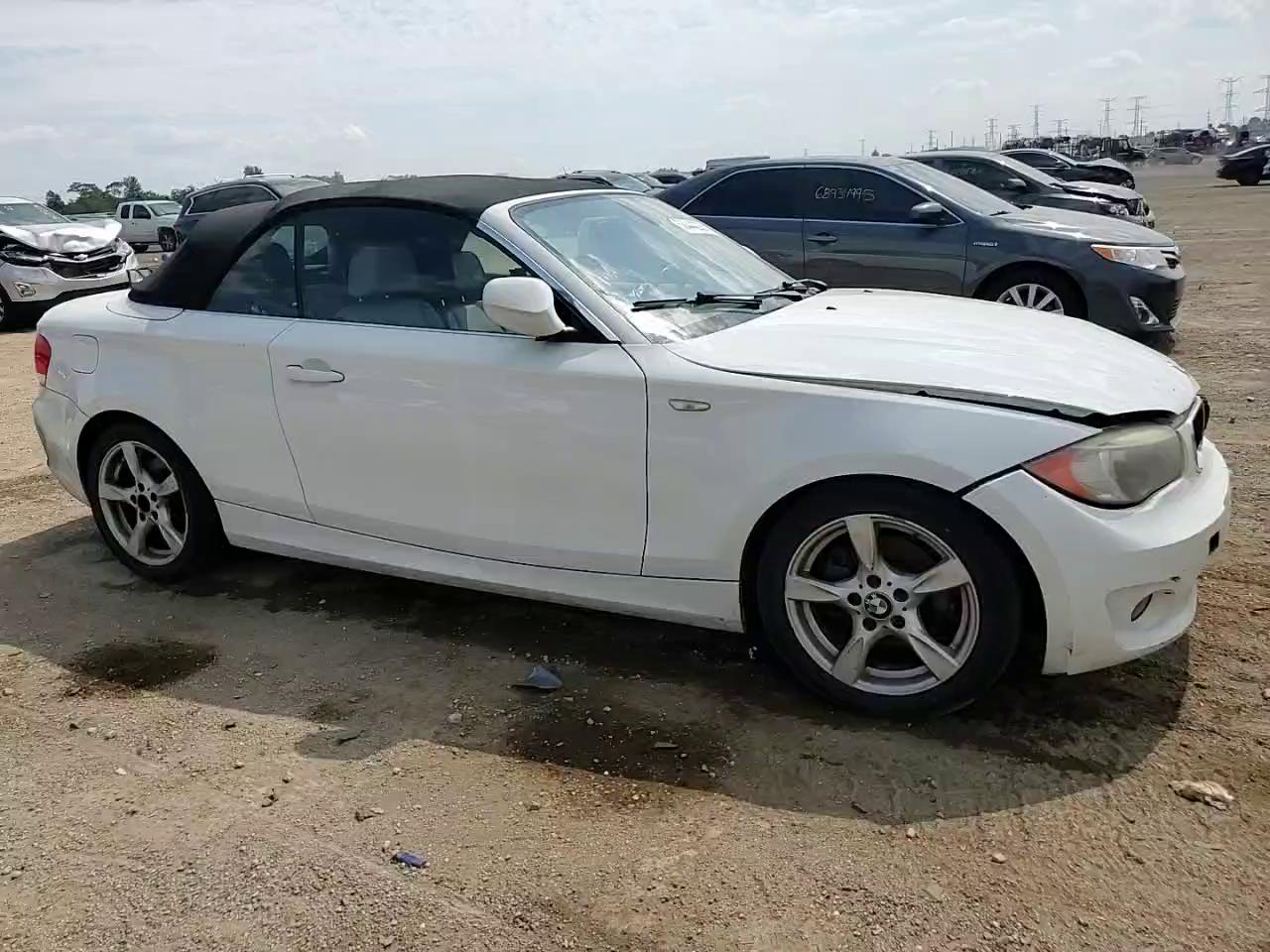 Фото: WBAUL7C52DVU09468