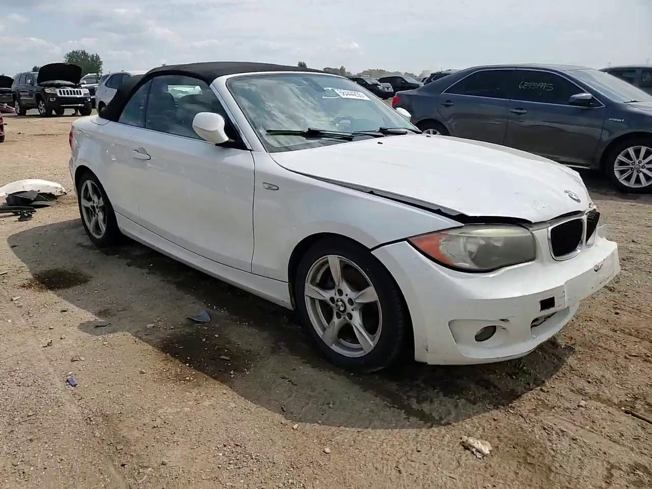 Фото: WBAUL7C52DVU09468