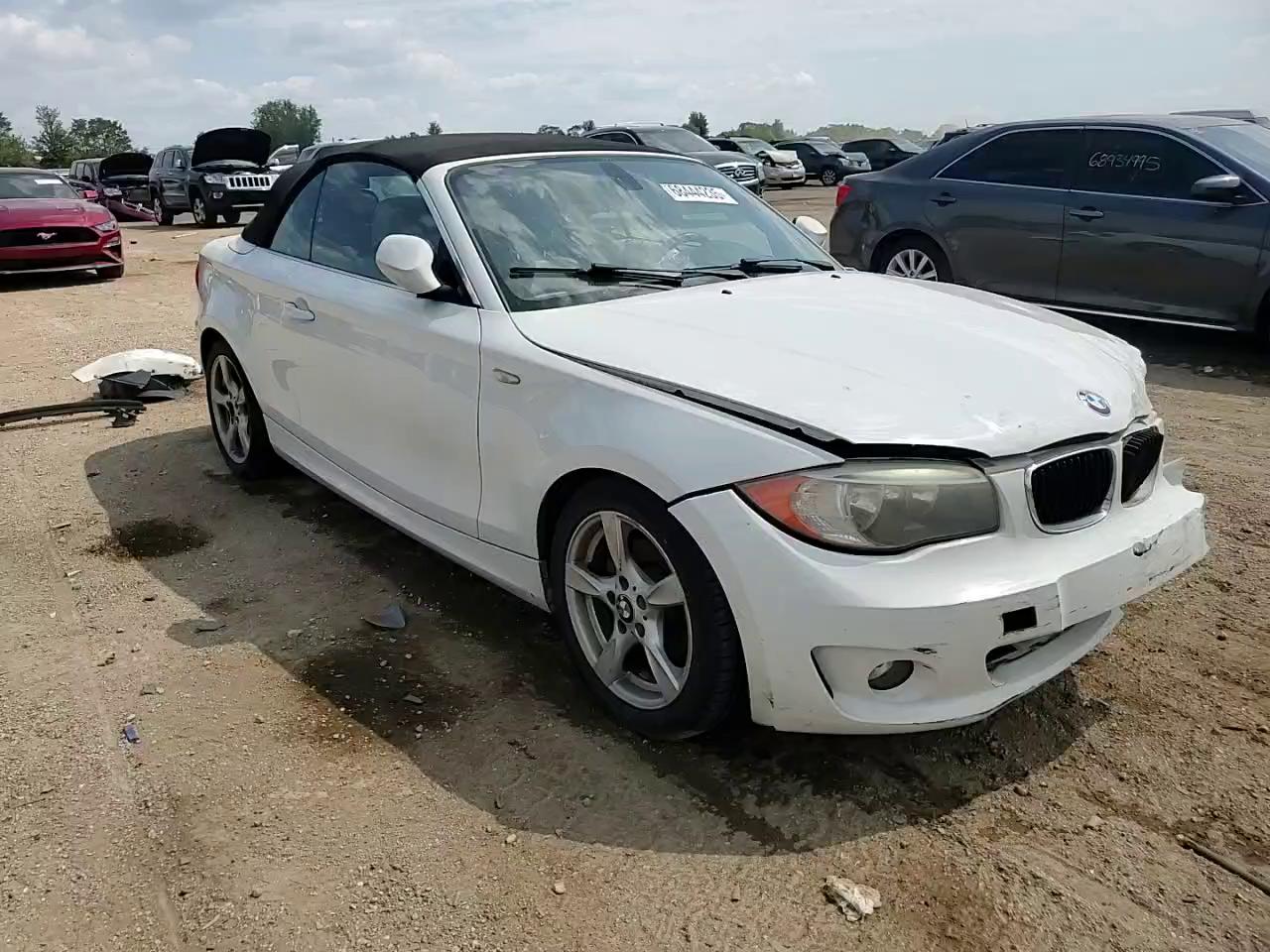 Фото: WBAUL7C52DVU09468