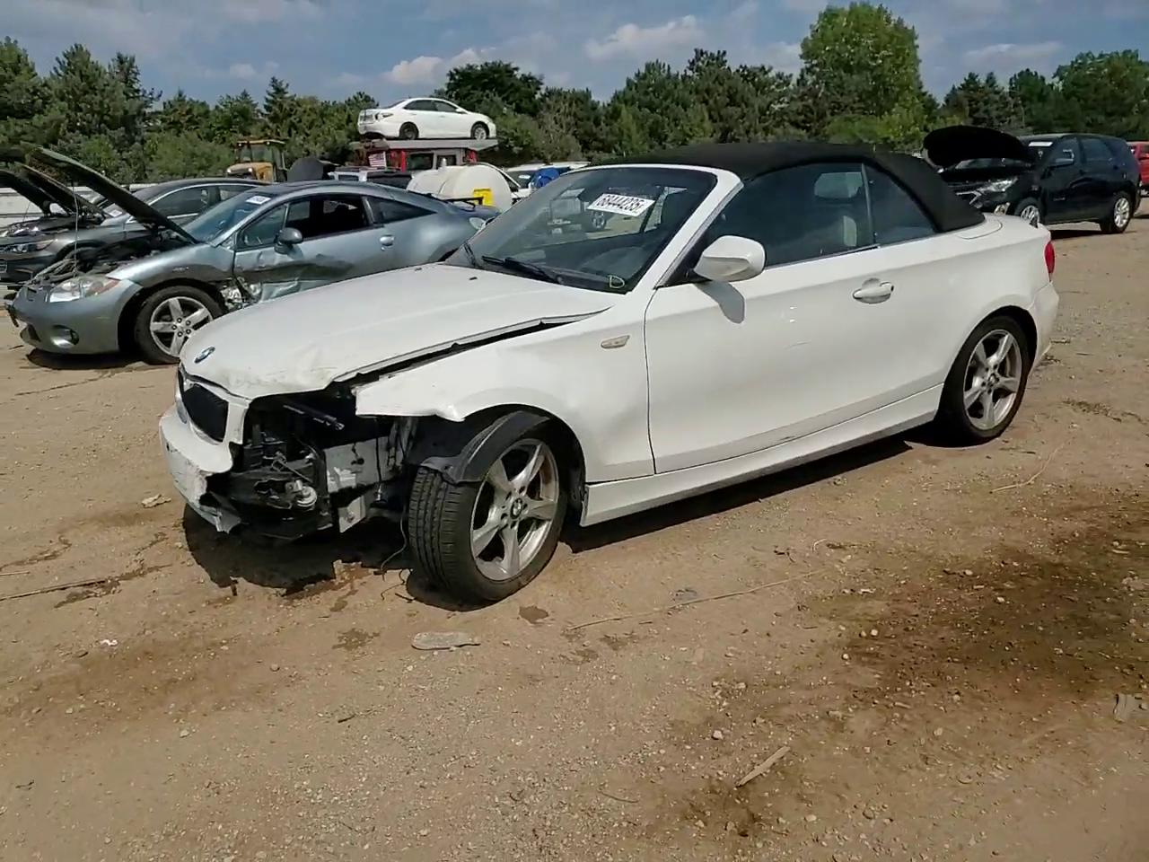 Фото: WBAUL7C52DVU09468