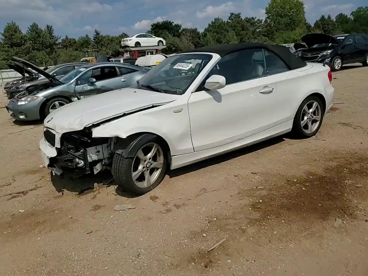 Фото: WBAUL7C52DVU09468