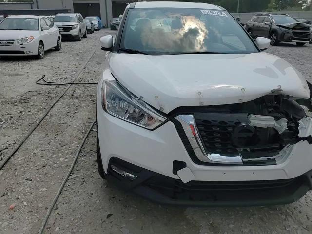 2019 Nissan Kicks S VIN: 3N1CP5CU0KL494437 Lot: 67452255