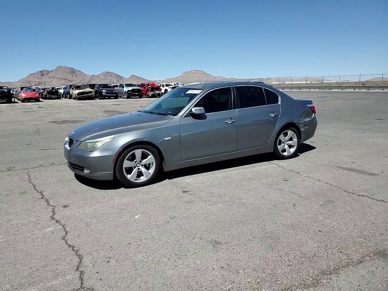 Фото: WBANU535X8CT10498