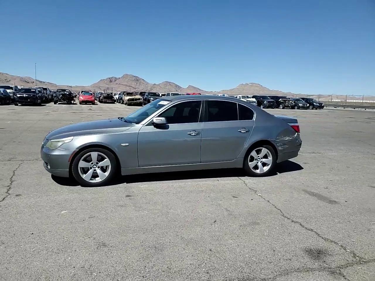 Фото: WBANU535X8CT10498