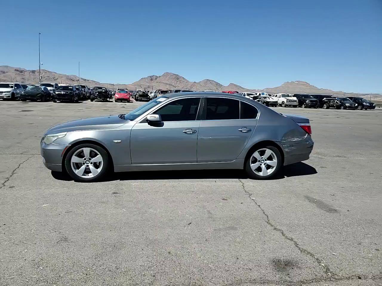 Фото: WBANU535X8CT10498