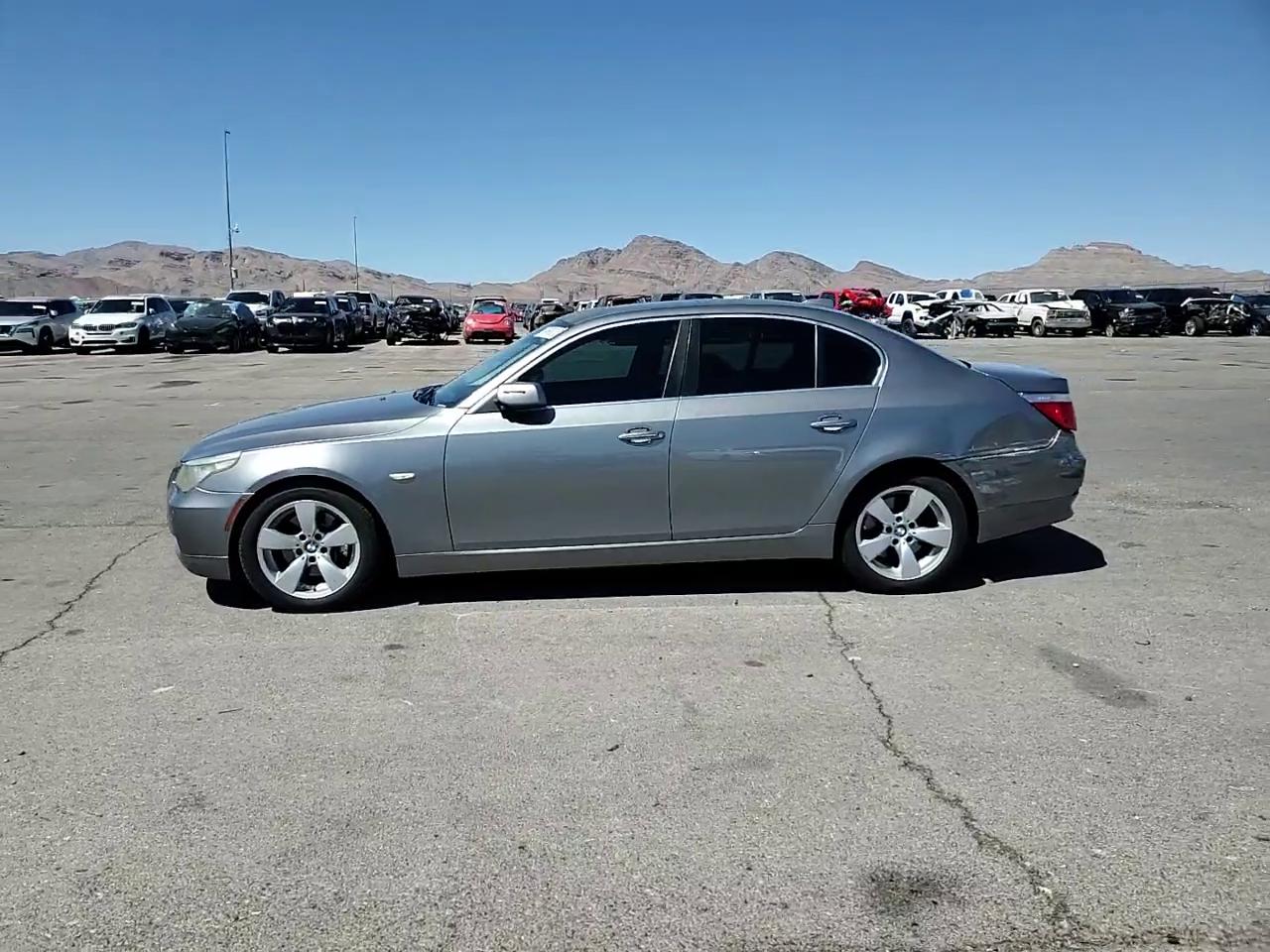 Фото: WBANU535X8CT10498