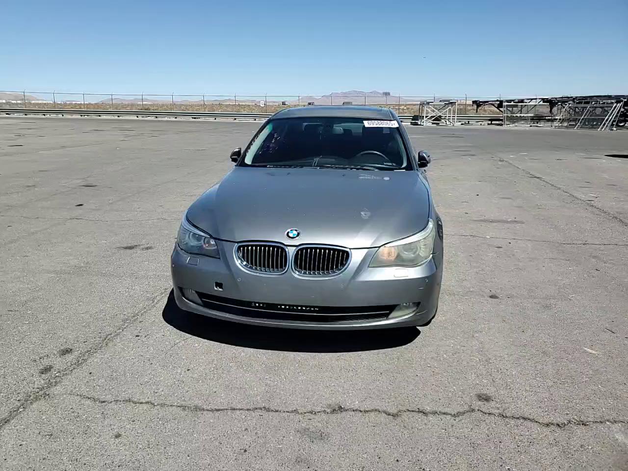 Фото: WBANU535X8CT10498