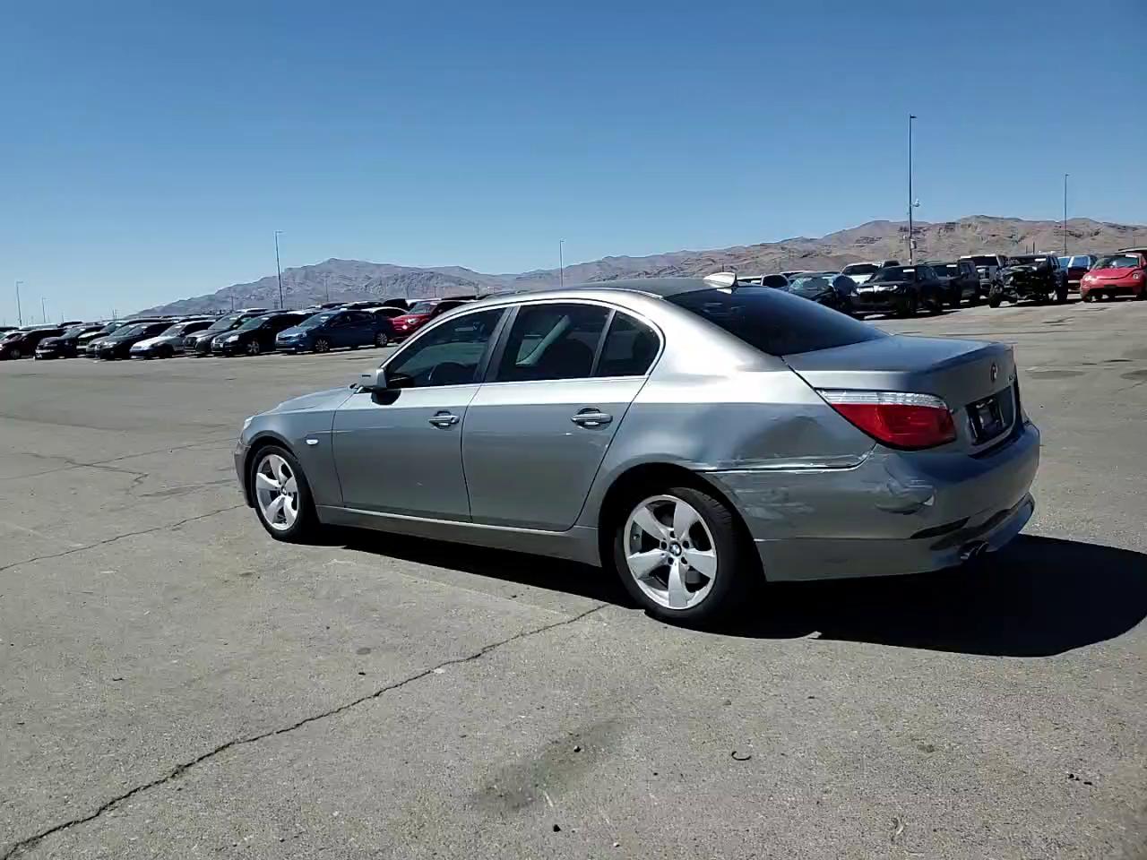 Фото: WBANU535X8CT10498