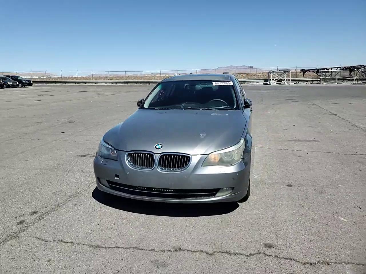 Фото: WBANU535X8CT10498