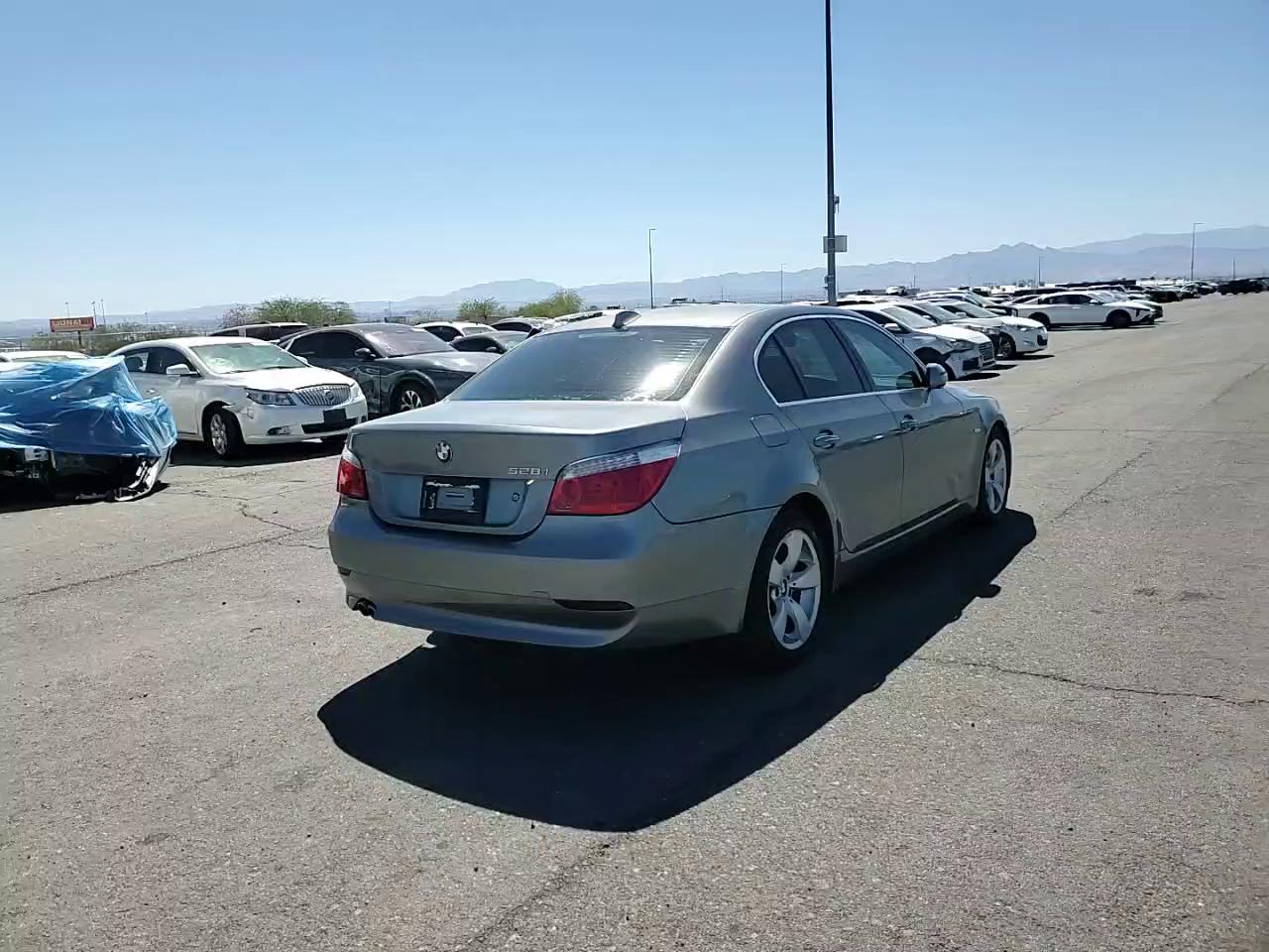 Фото: WBANU535X8CT10498