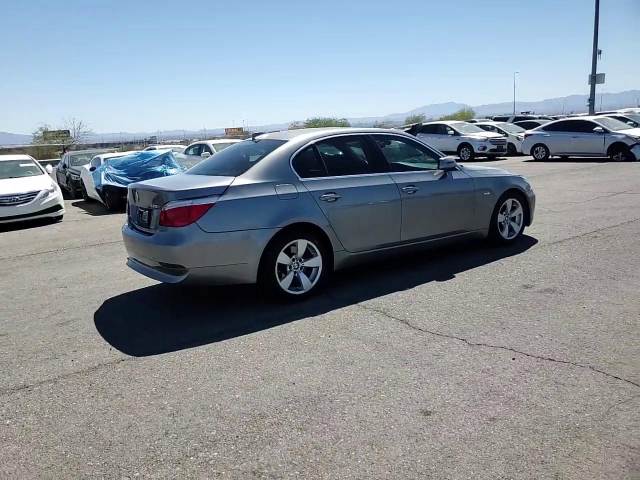 Фото: WBANU535X8CT10498